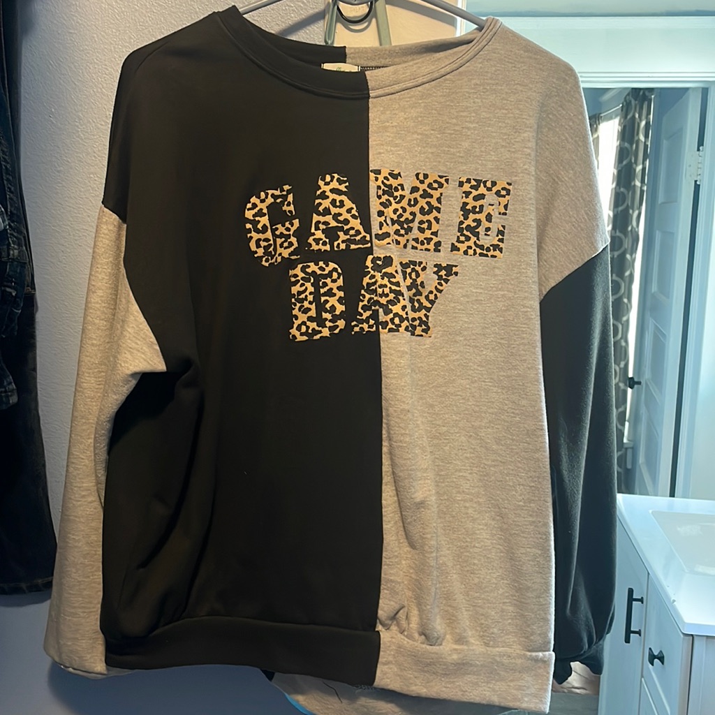 Game Day Pullover
